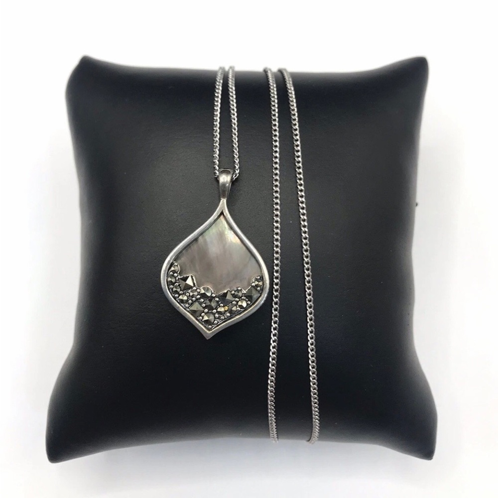 925 Sterling Silver Marcasite & Mother-of-Pearl Teardrop Pendant Necklace 18”
